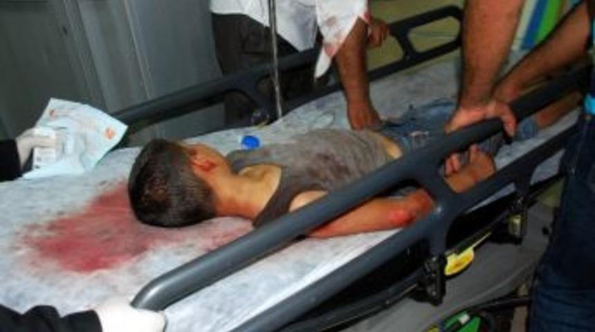 Otomobil &Ccedil;ocuğa &Ccedil;arpıp Ka&ccedil;tı