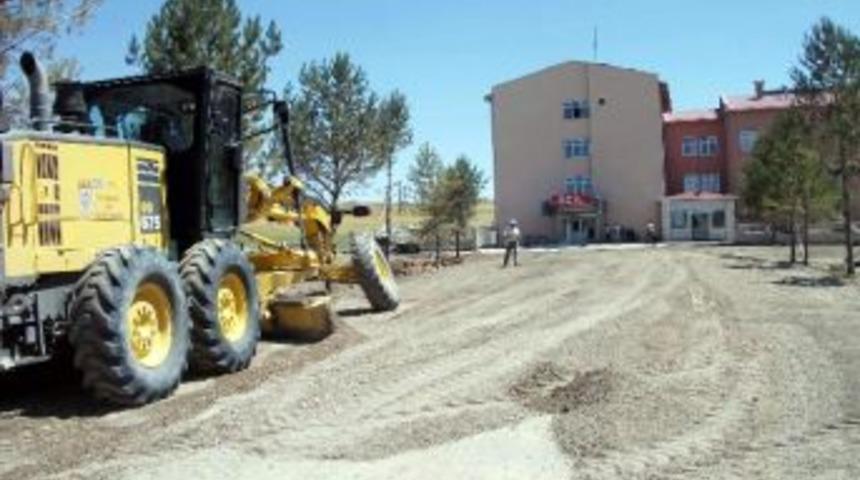 Kangal Devlet Hastanesi&rsquo;nde &Ccedil;evre D&uuml;zenlemesi