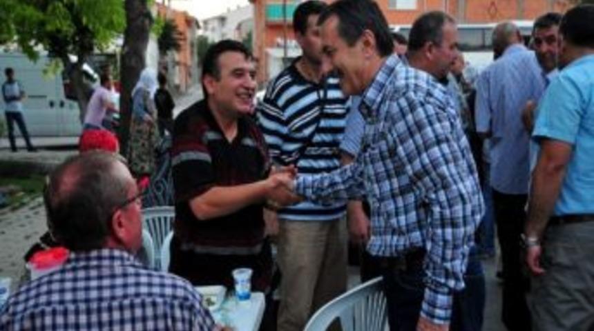 Tepebaşı Belediyesi Ramazan Bereketini Mahallelere Taşıyor