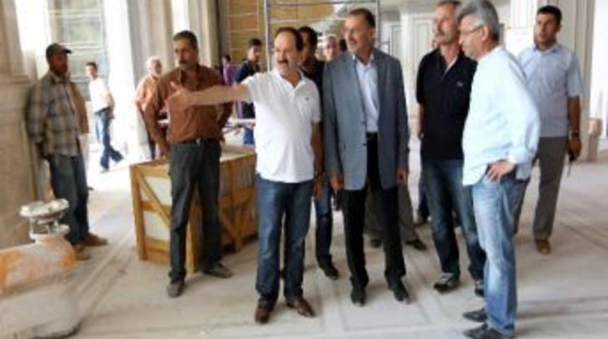 Belediye Başkan Vekili Abi, Elit Word Oteli&rsquo;ni Gezdi