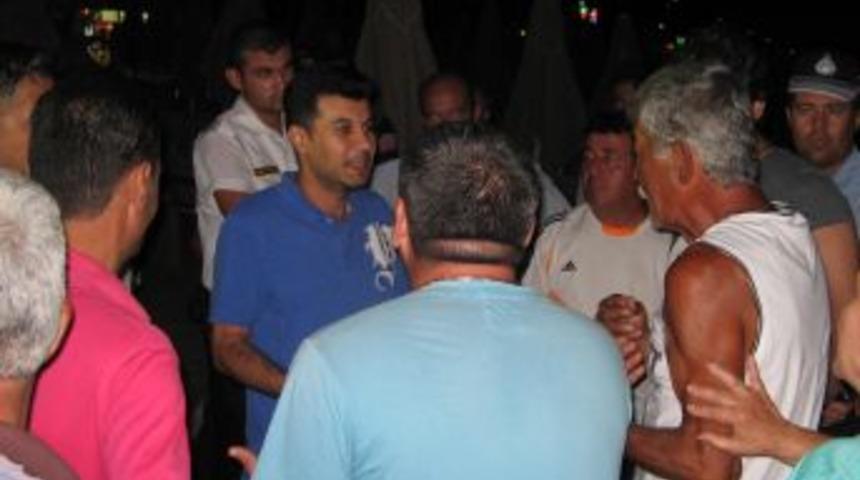 Marmaris&rsquo;te Tekneciler Iskelelerini Yıktırmadı