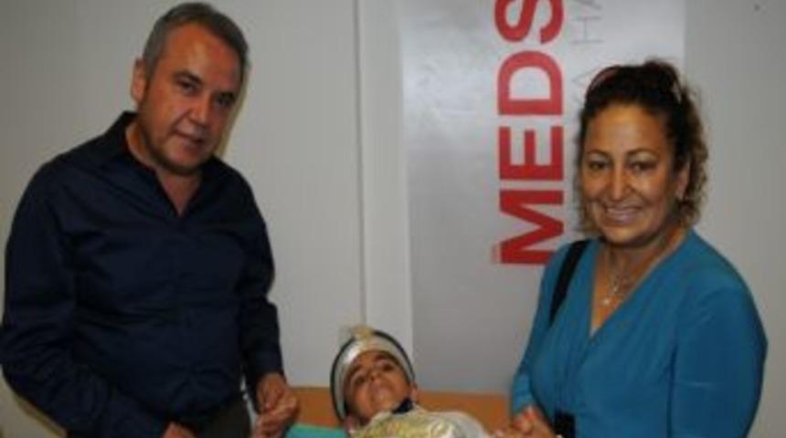 Başkan B&ouml;cek, Kirvelik Yaptı