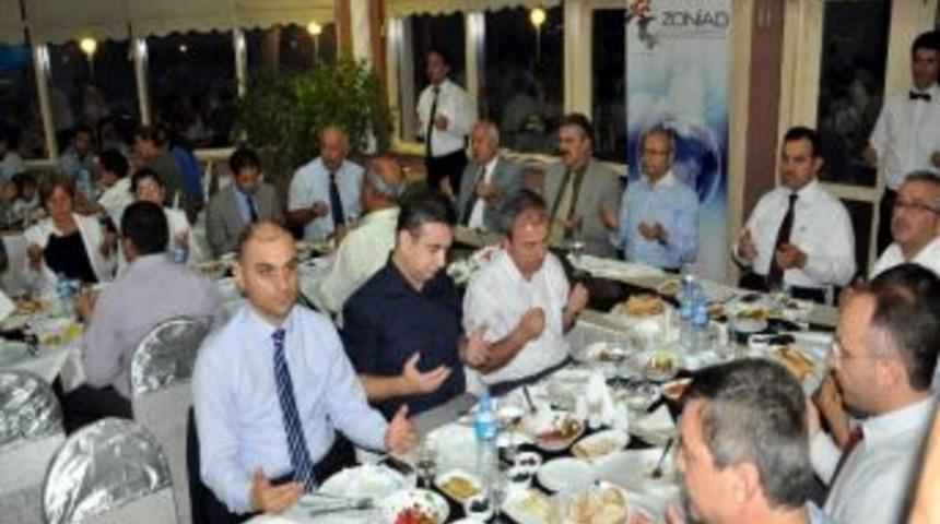 İş Adamları Ve Protokol Zoniad&rsquo;ın İftarında Buluştu