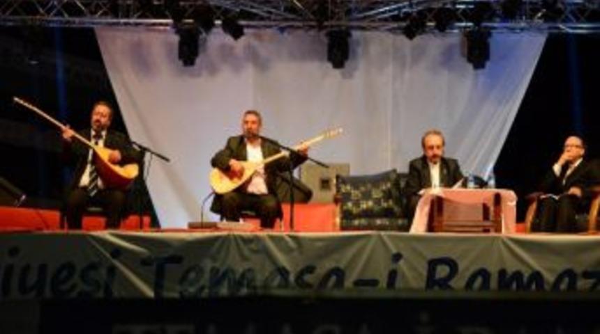 Yakutiye Kent Meydanında Aşık Reyhani R&uuml;zgarı Esti