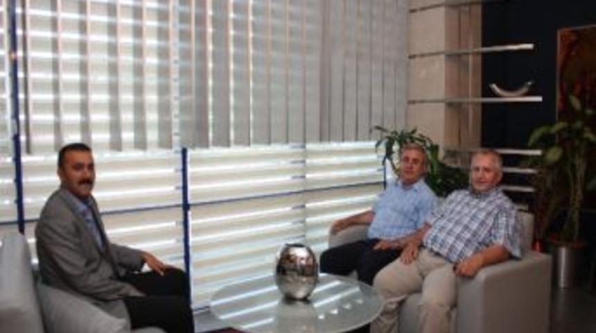 Gazeteci Yazar Mehmet Metiner İrfan Meclisinde