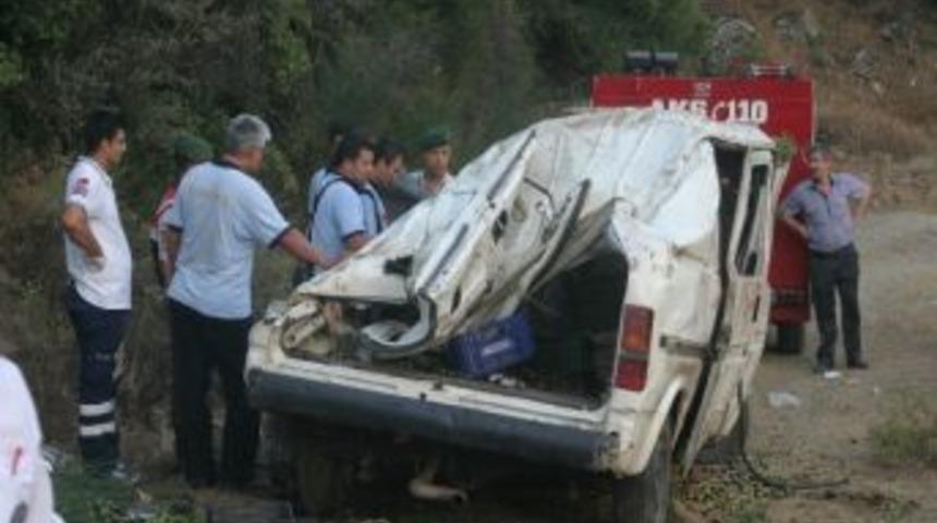 &Ouml;demiş G&ouml;lc&uuml;k Yolunda Trafik Kazası