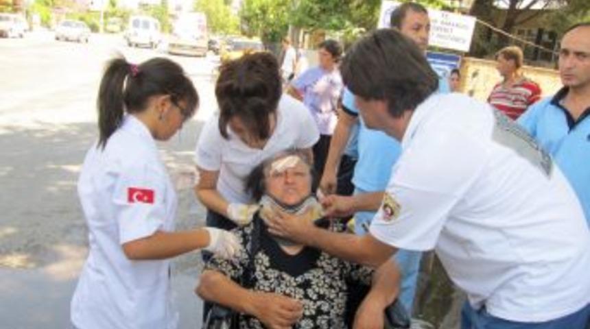 Edremit&rsquo;te Trafik Kazası: 3 Yaralı