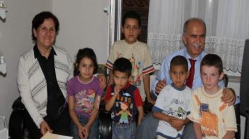 Vali Harput Bursalı Ailenin İftar Sofrasına Konuk Oldu