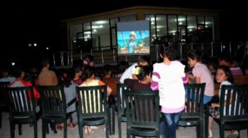 G&uuml;roymak&rsquo;ta 1. Belediye Sinema G&uuml;nleri Başladı