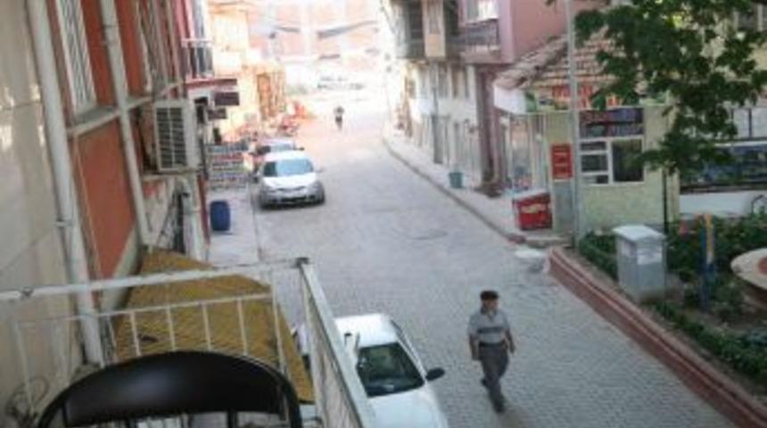 Sıcak Hava Sokakları Boşalttı