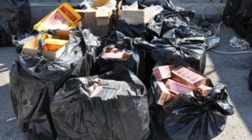 Kamyonetten 7 Bin 500 Paket Ka&ccedil;ak Sigara &Ccedil;ıktı