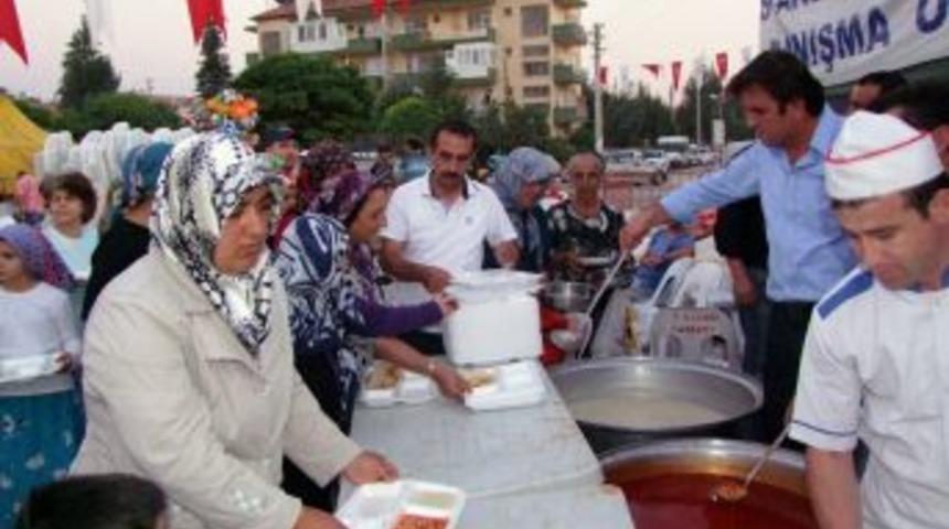 Korkuteli Halkı, Iftar &Ccedil;adırında Buluştu