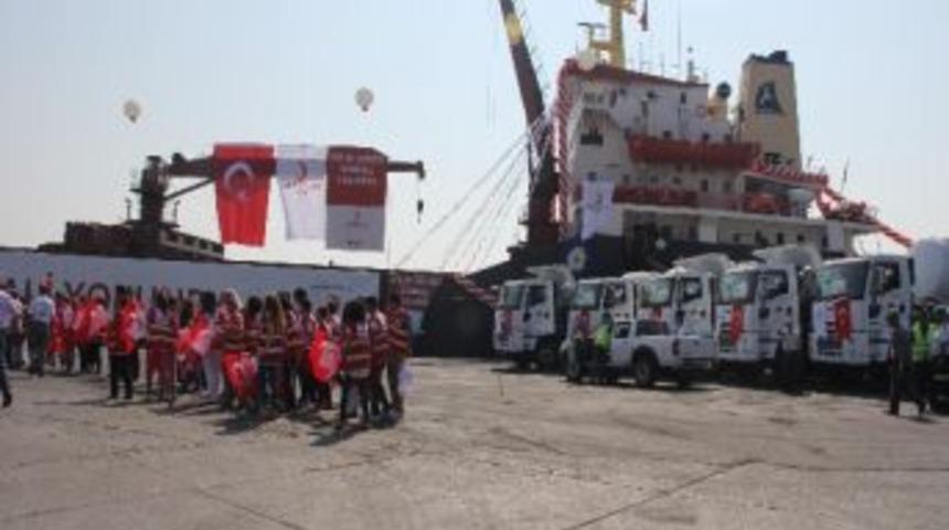 T&uuml;rk Kızılayı&rsquo;ndan Somali&rsquo;ye 77 İş Makinası