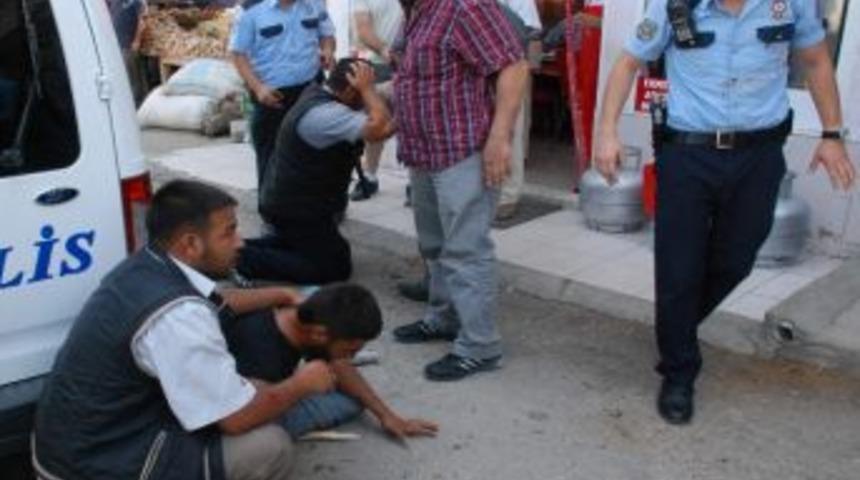 Seyyar Esnaf İle Vatandaş Kavgası: 1 Yaralı