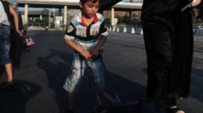 Bir Aile Daha Suriye&rsquo;den Ka&ccedil;tı