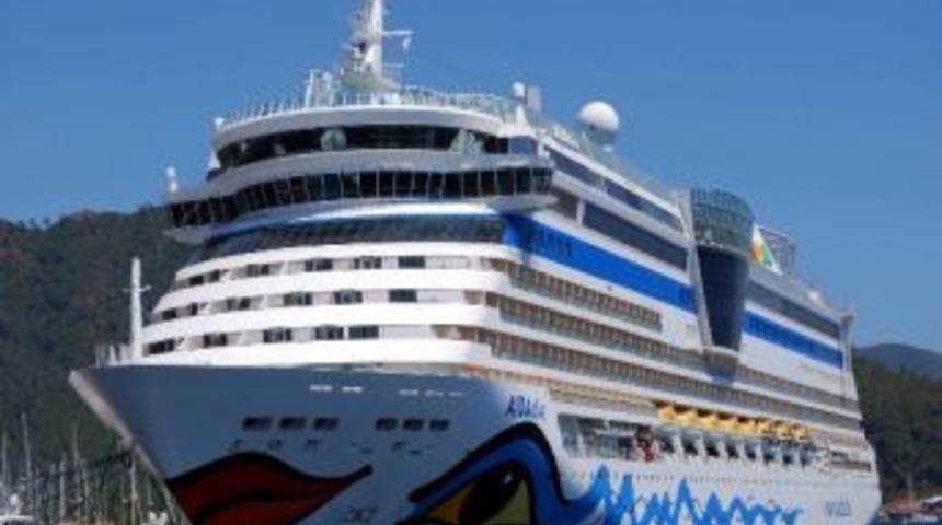 Dev Yolcu Gemisi Aida Diva 6. Kez Marmaris'te