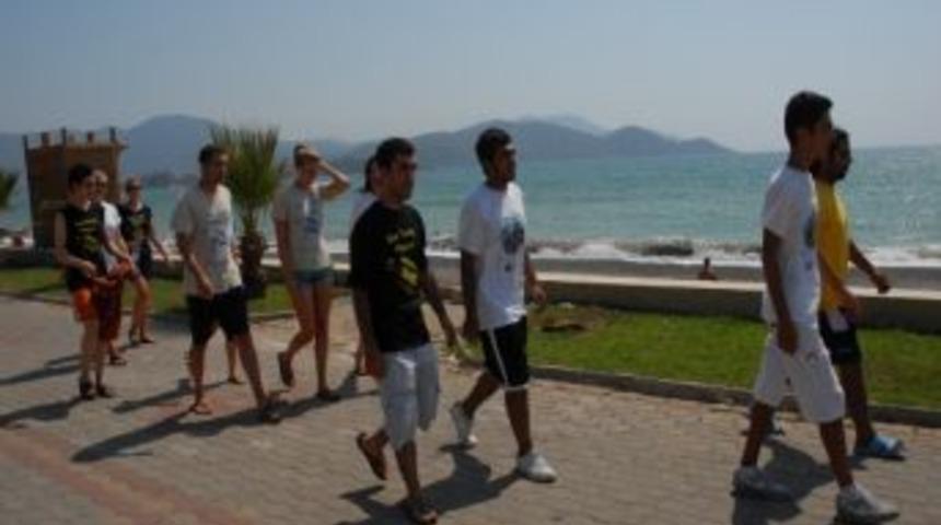 Caretta Caretta N&ouml;beti Tutuyorlar