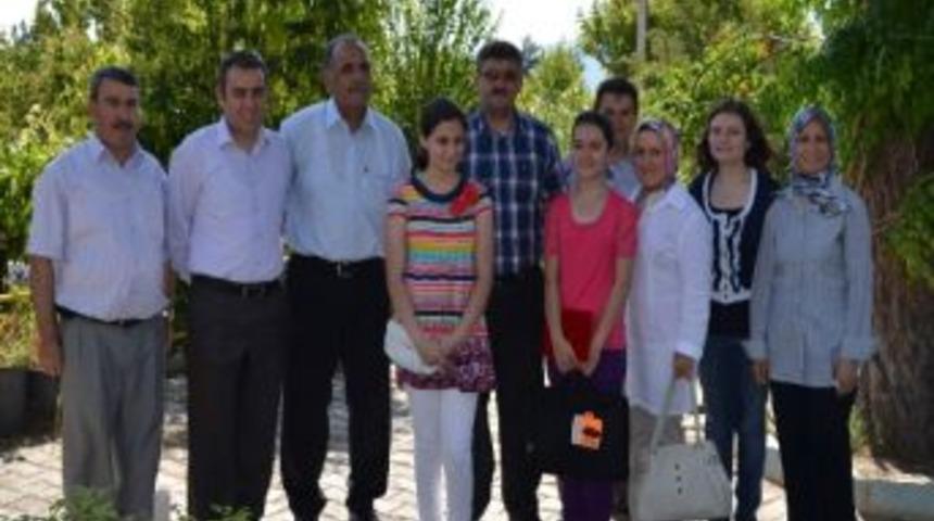 Kaymakam Ers&ouml;z&rsquo;den Başarılı &Ouml;ğrencilere &Ouml;d&uuml;l