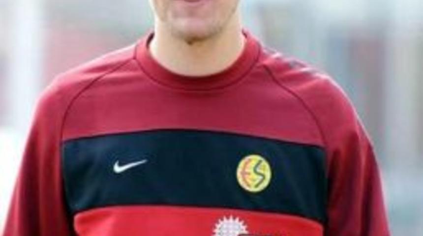 Batuhan Karadeniz'den Ersun Yanal'a Mesaj