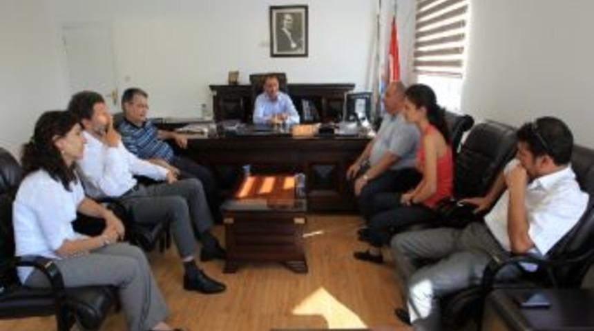 Ermeni Milletvekili Aragat Van Belediyesini Ziyaret Etti