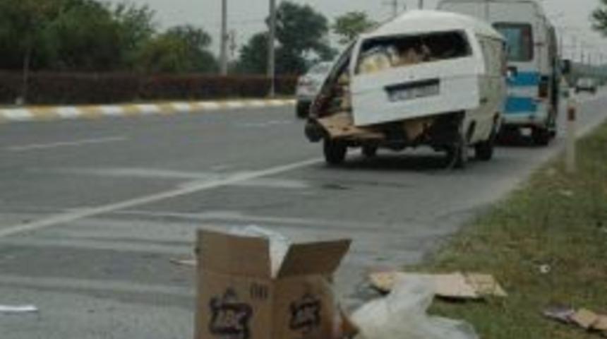 Minib&uuml;s Takla Attı: 1 Yaralı