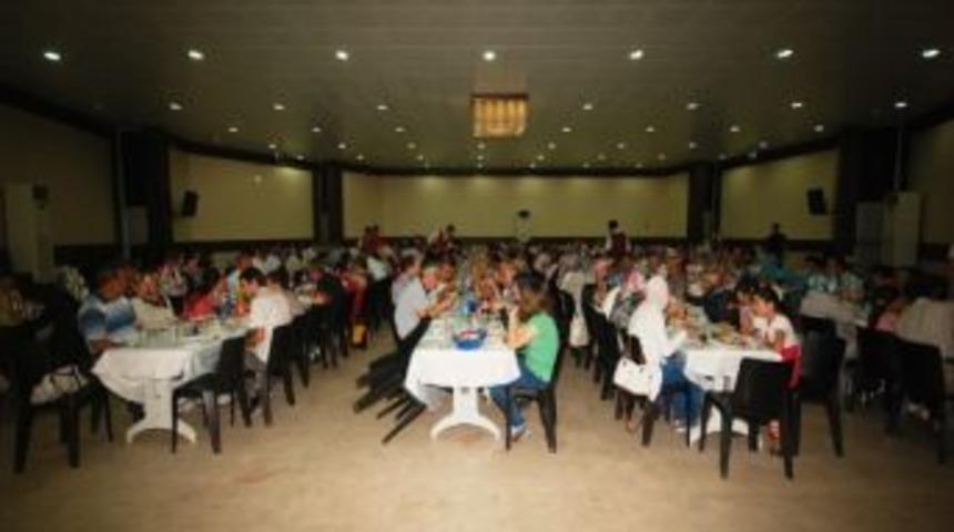 Gediz Belediye Personeli Aileleriyle Birlikte İftar Yemeğinde Buluştu