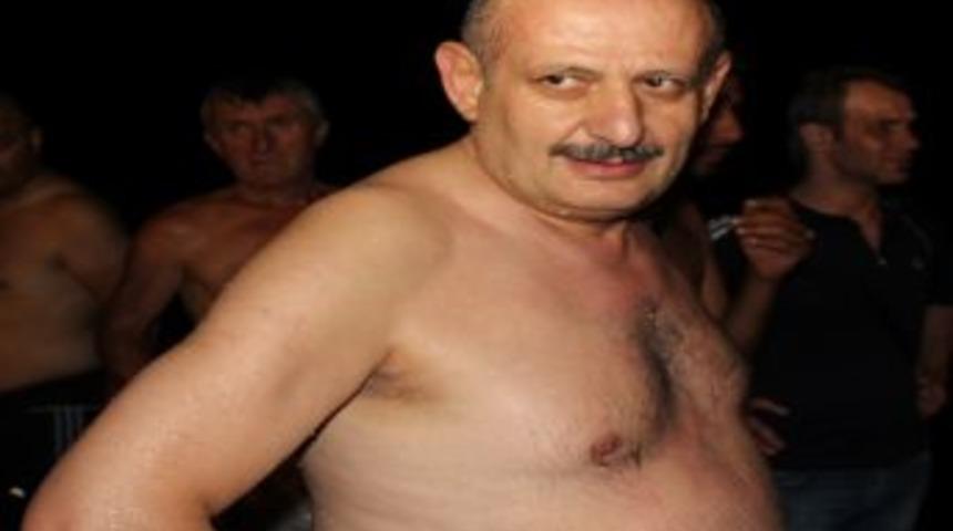 Rize'de Orucunu A&ccedil;an Plaja Koşuyor