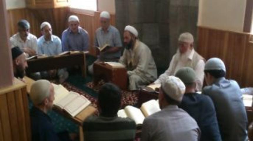 &Ccedil;ortan Camisinde Muakbele Hatim Ve Meal Bir Arada