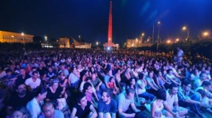 İncesaz B&uuml;y&uuml;ledi