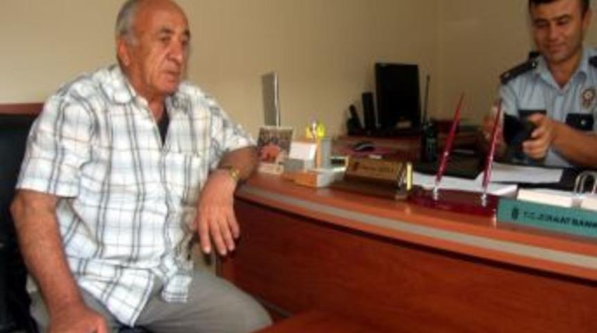 Bulduğu Para Dolu C&uuml;zdanı Polise Teslim Etti