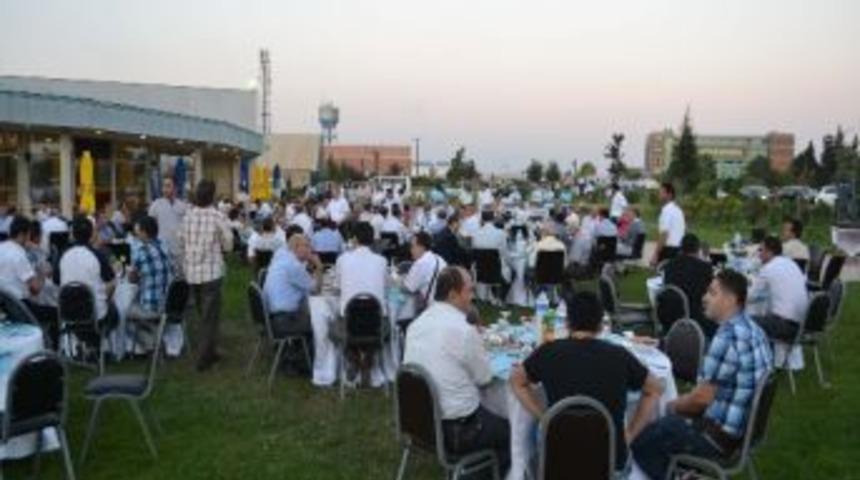 &Ccedil;erkezk&ouml;y Esnafı &lsquo;sanayiciler&rsquo;in İftarında Buluştu