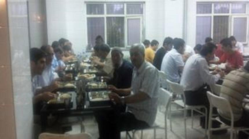 Pasinler Fem Dershaneleri'nden İftar Yemeği