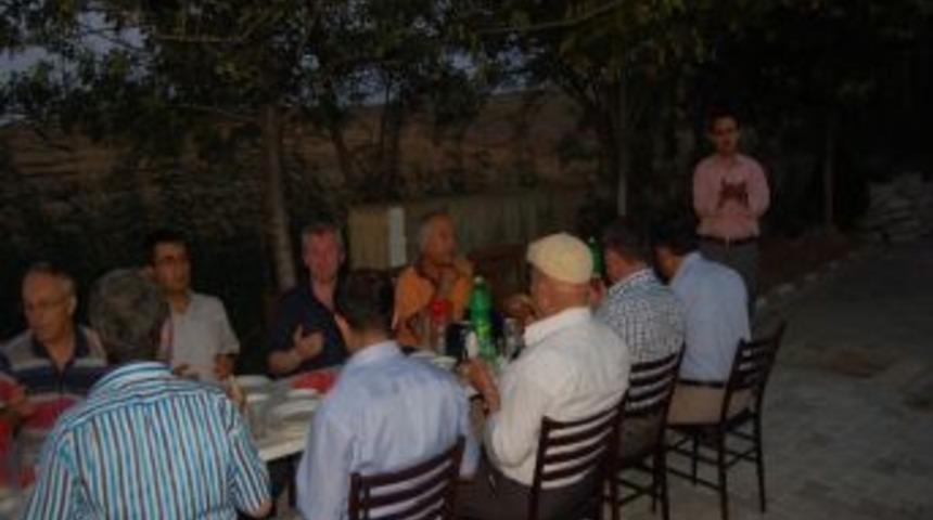 &Ouml;ğrenci Yurdunda İftar