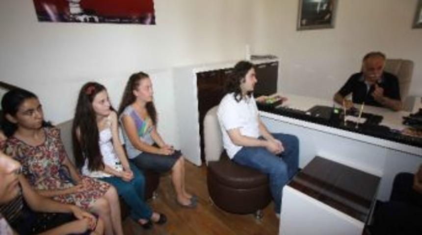 Bayraklı Belediyesi Gen&ccedil;lik Ve Eğitim Merkezi (baygem) G&ouml;z Doldurdu