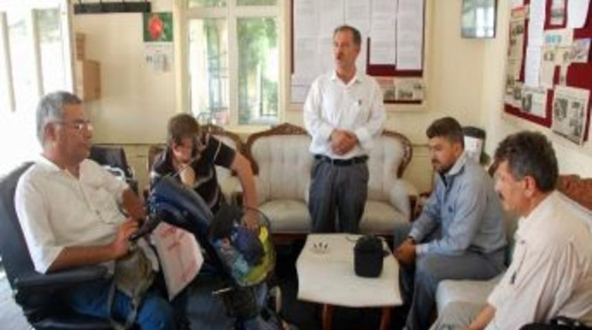 Boz&uuml;y&uuml;k&rsquo;te Tekerlekli Sandalye Dağıtım T&ouml;reni