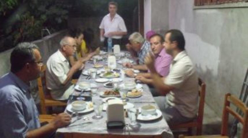 Kaymakam, Her Akşam Bir Aileyle Oru&ccedil; A&ccedil;ıyor