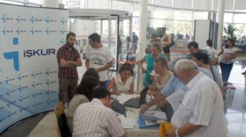 İşkur, Tanıtım Standı Açtı