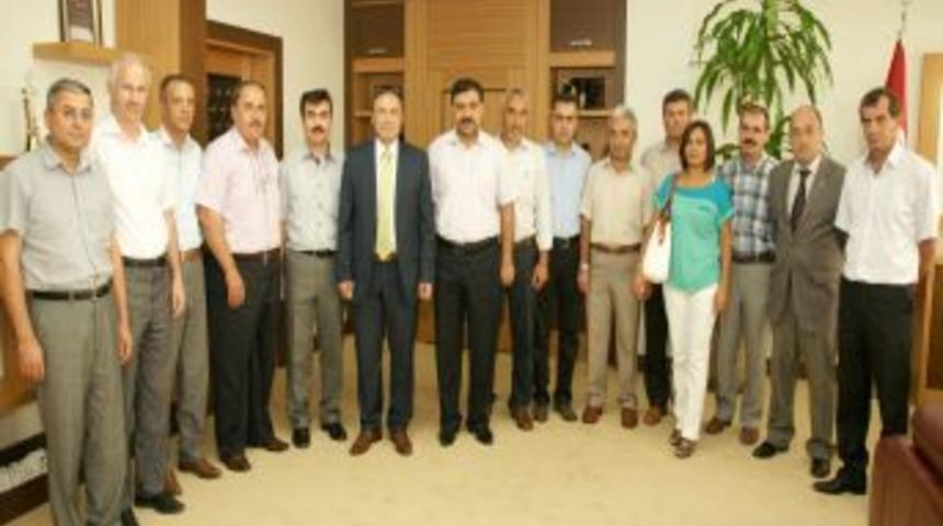 Memur-Sen &Uuml;yelerinden Rekt&ouml;r Kurtcephe'ye Hayırlı Olsun Ziyareti