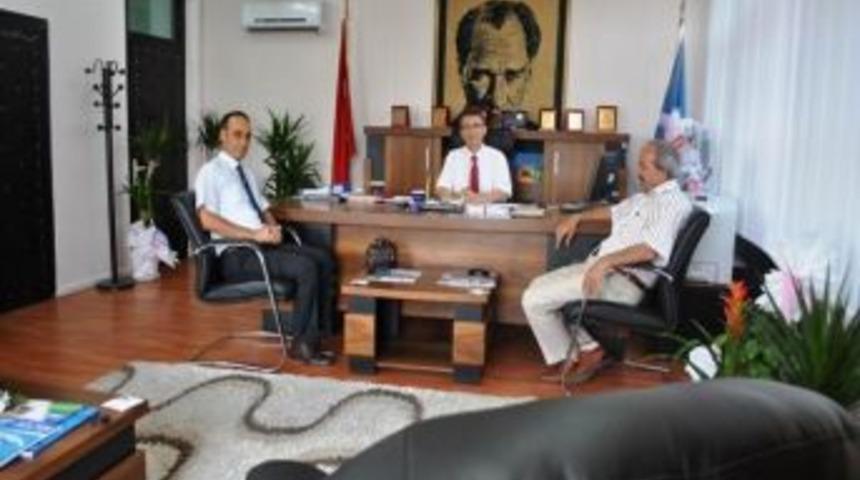 Memur-sen Sosyal G&uuml;venlik İl M&uuml;d&uuml;r&uuml;n&uuml; Ziyaret Etti