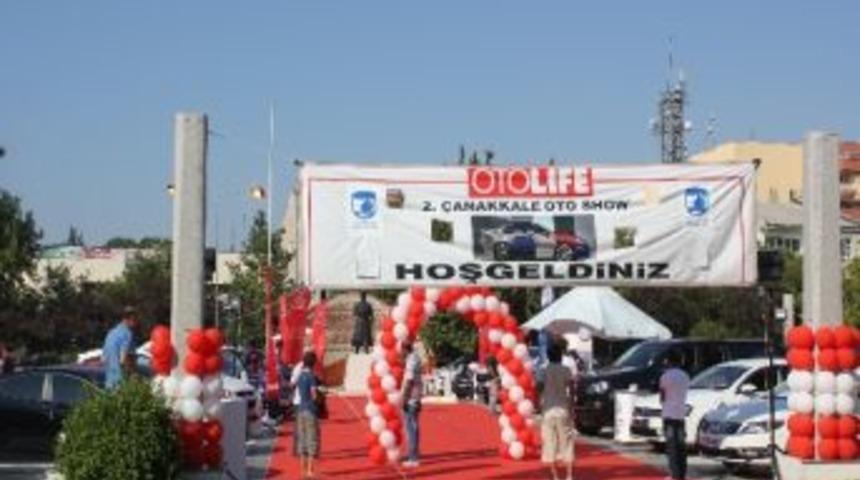 &Ccedil;anakkale'de Otomobil Tutkunları Fuarda Buluştu