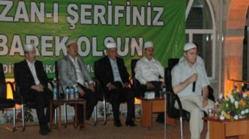 D&uuml;nya Birincisi Hafızlardan Kur&rsquo;an Ziyafeti