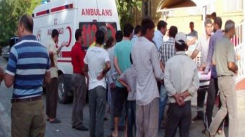 Ceylanpınar&rsquo;da Trafik Kazası: 3 Yaralı