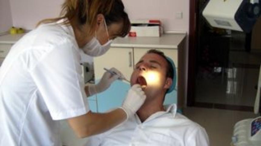 Dişler &ouml;nem ister