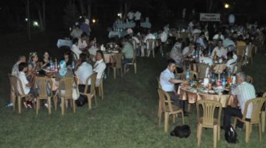 Balıkesirli Avukatlar Iftar Yemeğinde Biraraya Geldi