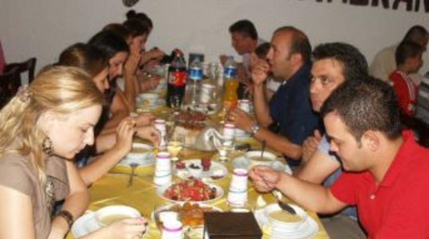 Gelibolu Belediyesi Personeli İftarda Buluştu