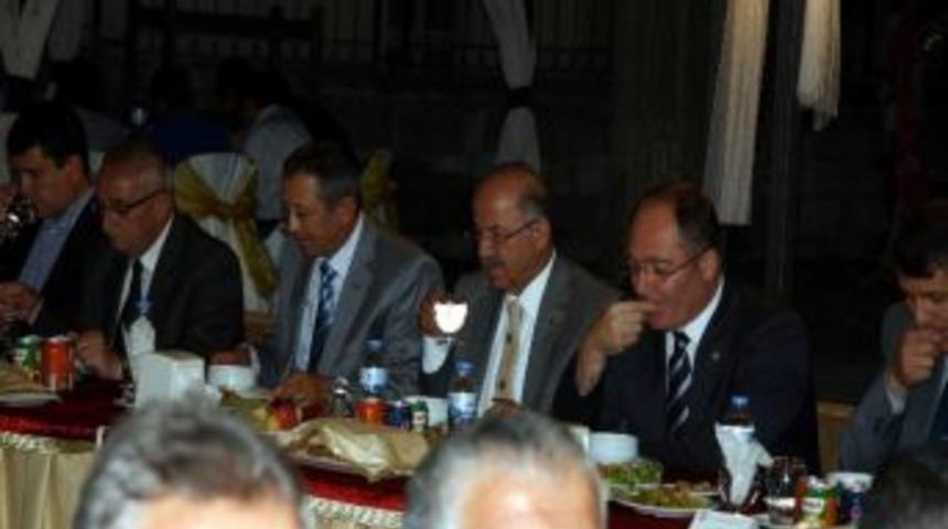 Sivas Protokol&uuml; İftarda Buluştu