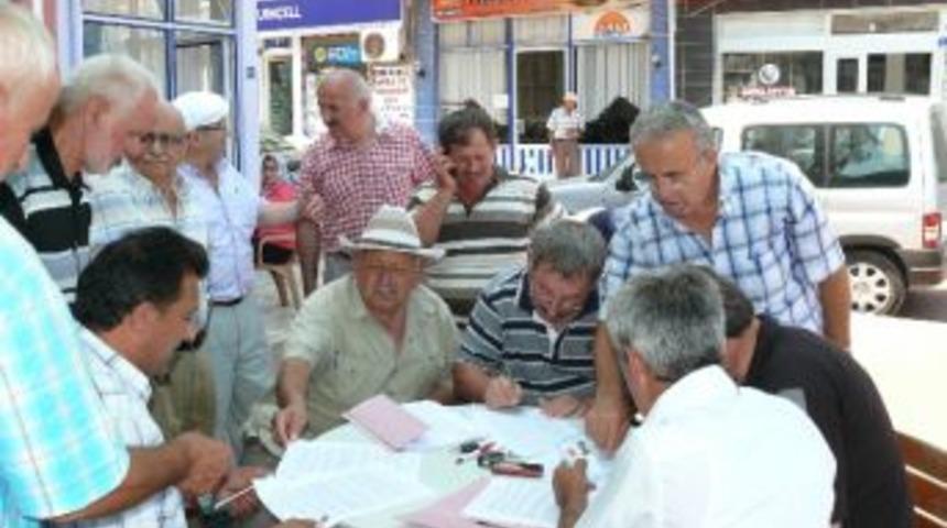 Kapatılan Adliye İ&ccedil;in İmza Kampanyası