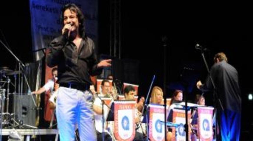 Belediye Bandosu Coştu