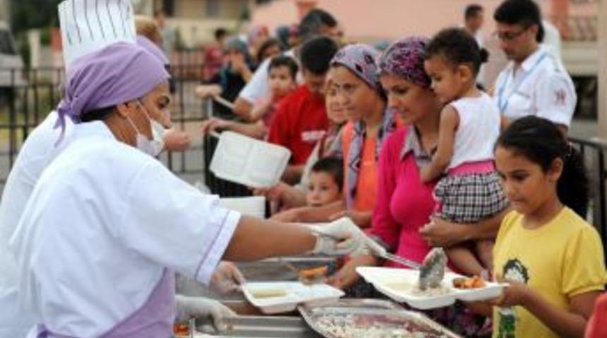 &Ccedil;amlıbel Ve D&ouml;şemealtı&rsquo;nda Iftar Sofraları Kuruldu