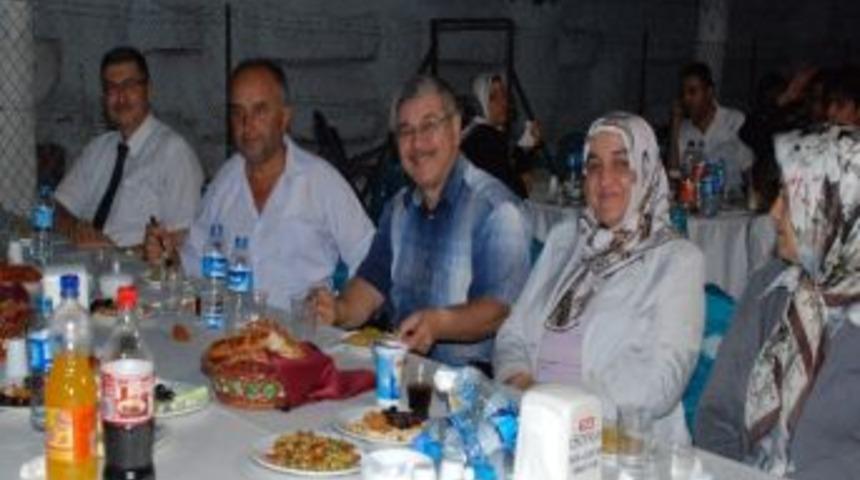 Sağlık&ccedil;ılar İftarda Buluştu